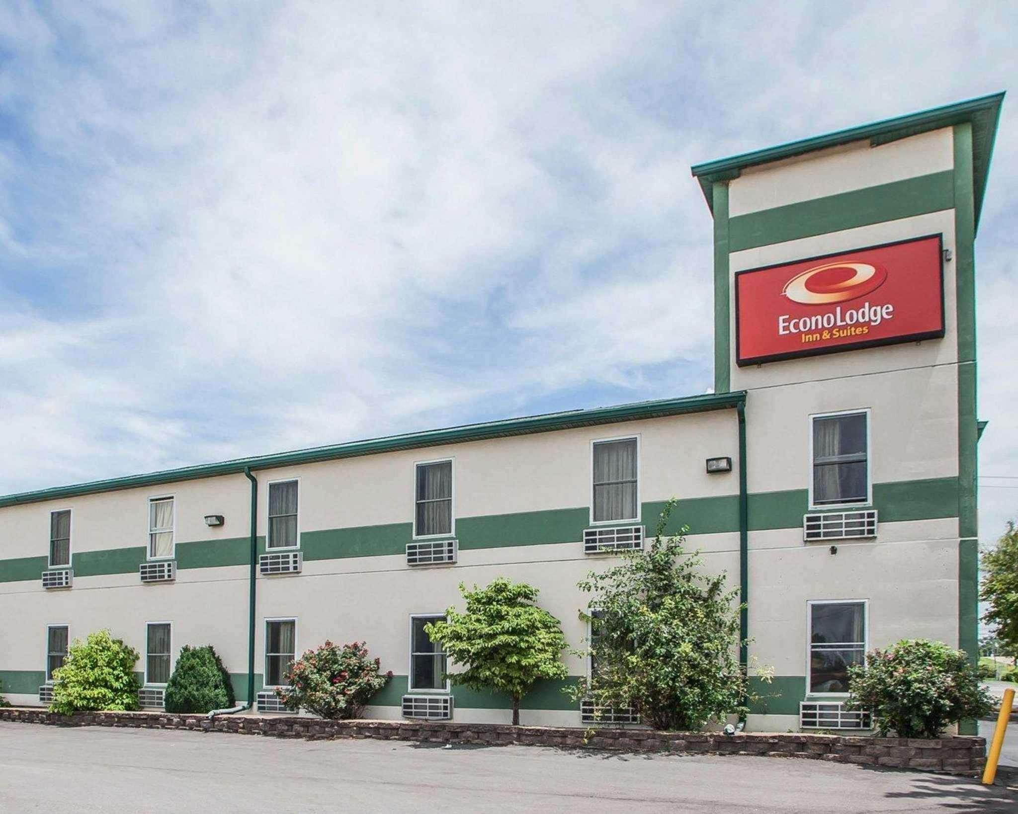 Econo Lodge Inn & Suites Granite City Екстериор снимка